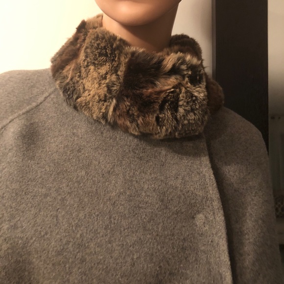 Beautiful Laundry By Design Gray Poncho Size Small - Picture 3 of 7